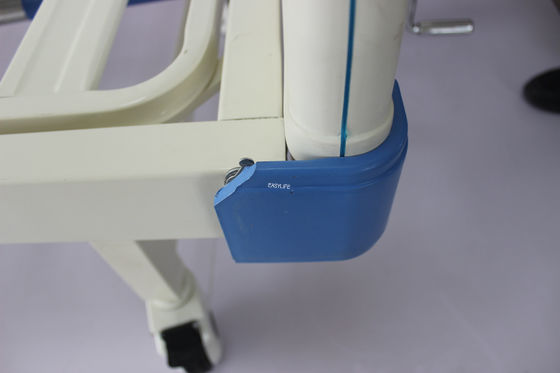 Χειρωνακτικό ICU ιατρικό κρεβάτι 80MM τριών στροφάλων στρόφαλοι πλαισίων 159Kg τρεις