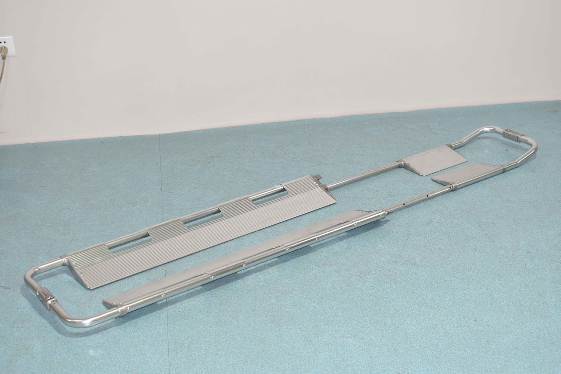 Τυλιγμένο ευέλικτο φτυάρι από κράμα αλουμινίου Φόρεμα εύκολη μεταφορά Πολυλειτουργία Προσαρμοσμένα χρώματα